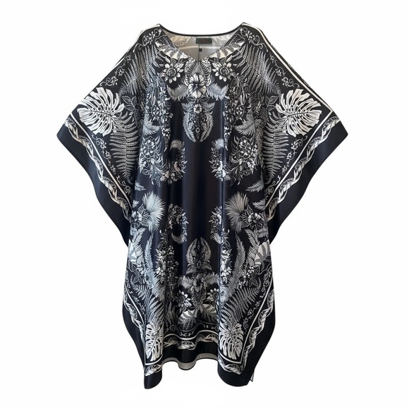 Dresses & Skirts - Elegant Black and White Women's Kaftan